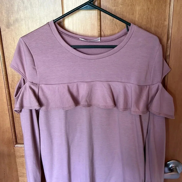 Cold shoulder top by Brigitte Brianna - Picture 2 of 5